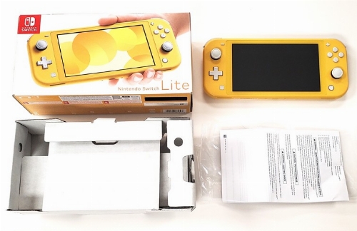 Nintendo Switch Lite Yellow (CIB)