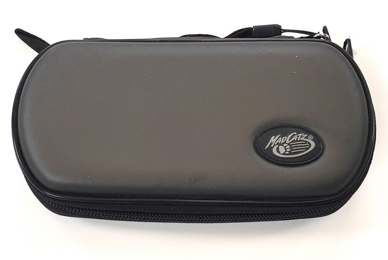 PSP MadCatz Casing