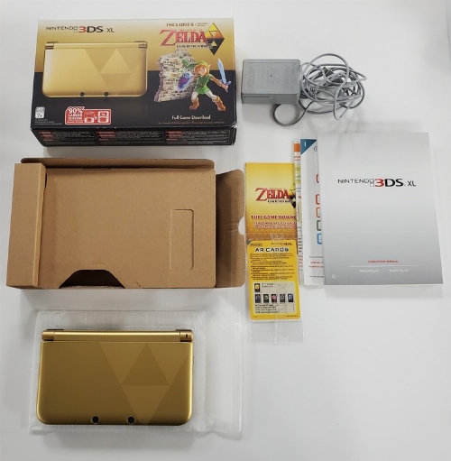 Nintendo 3DS XL - The Legend of Zelda (A Link Between Worlds Limited Edition) (CIB)