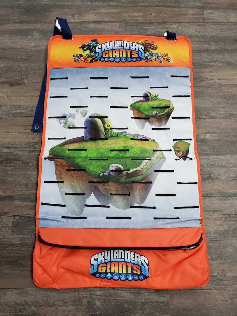 Skylanders Giants Over the Door Wall Hanger Figure Storage