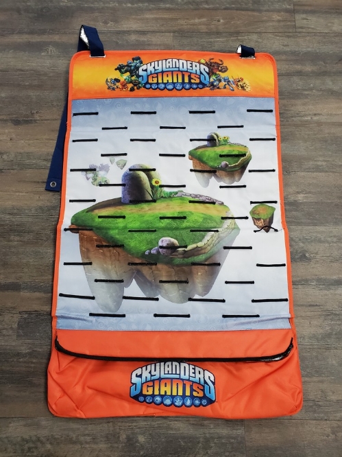 Skylanders Giants Over the Door Wall Hanger Figure Storage