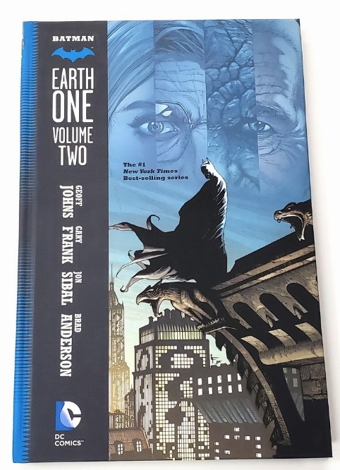 Batman: Earth One (Vol.2) (Anglais)