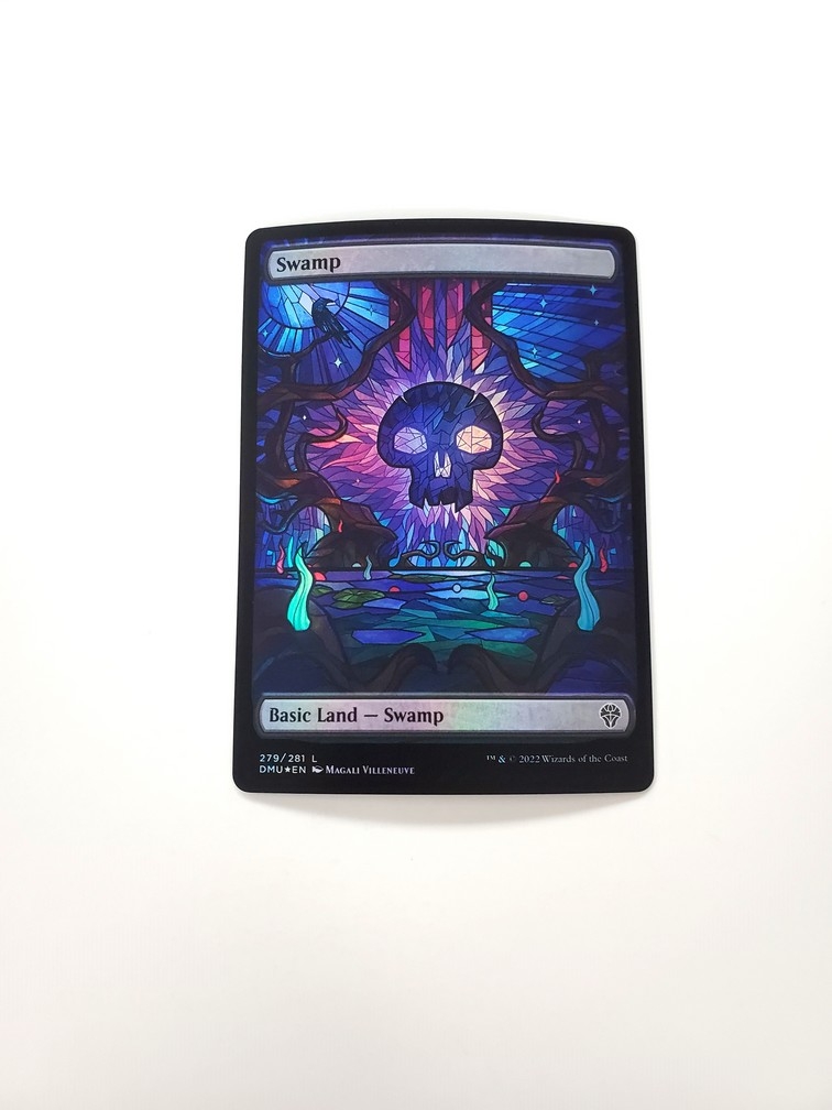 Swamp (279) (Showcase) (Foil)